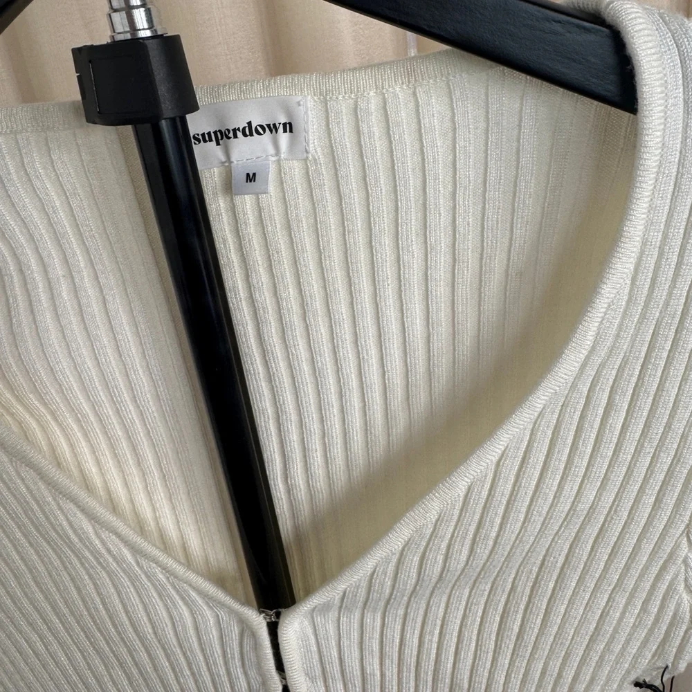 Superdown Sierra White Knit Ribbed Button-Up Top NWT - Picture 6 of 9
